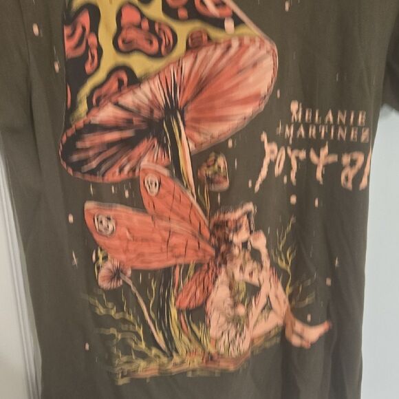 Melanie Martinez Graphic Tee - Olive Green - Picture 2 of 3